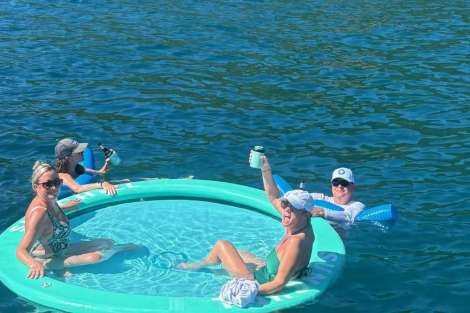 Review img # 18 of the yacht MAKIN MEMORIES