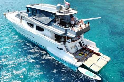 Review img # 11 of the yacht Prime