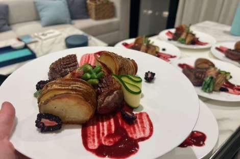 Review img # 2 of the yacht UNWAVERING