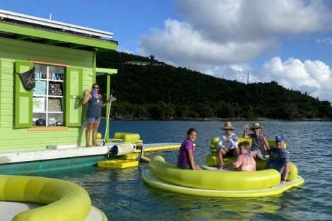 Review img # 133 of the yacht WHISKEY BUSINESS